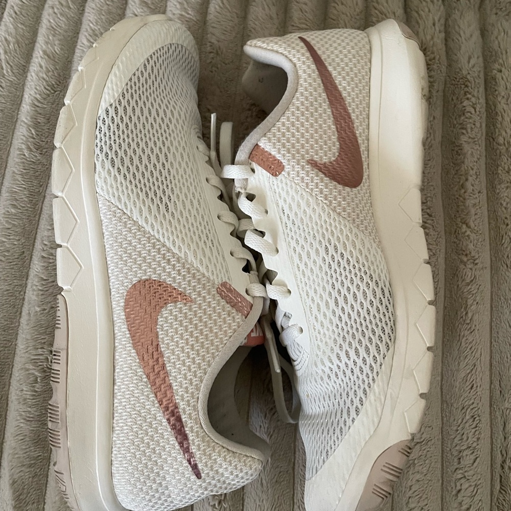 Nike White and Pink Athletic Shoes Lightweight Design